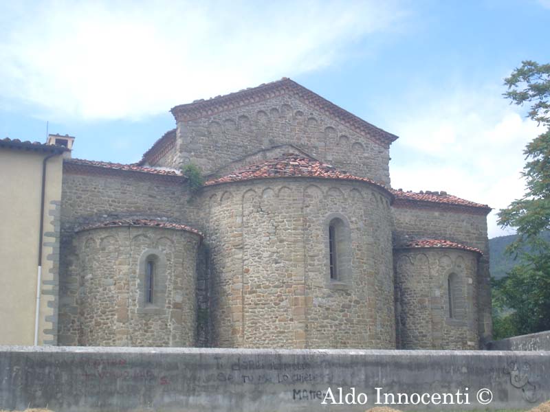 ABBAZIA DI SAN SALVATORE IN AGNA: ABBAZIA 2' IMMAGINE